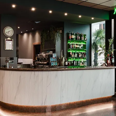 San Marco ومسبح للياقة البدنية وسبا 4* فيرونا