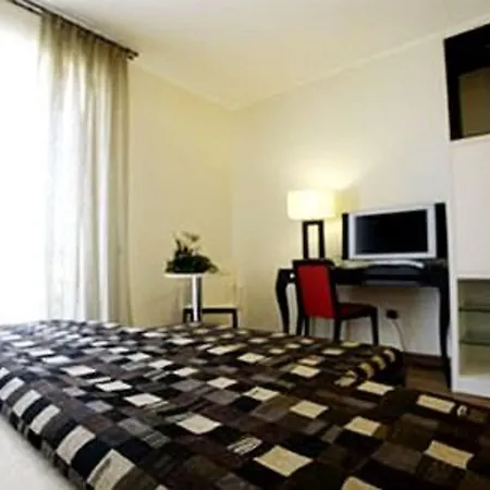 サン マルコ フィットネス プール ＆ スパ 4* ヴェローナ