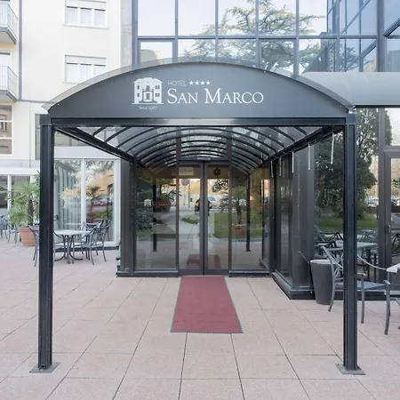 サン マルコ フィットネス プール ＆ スパ ホテル 4*