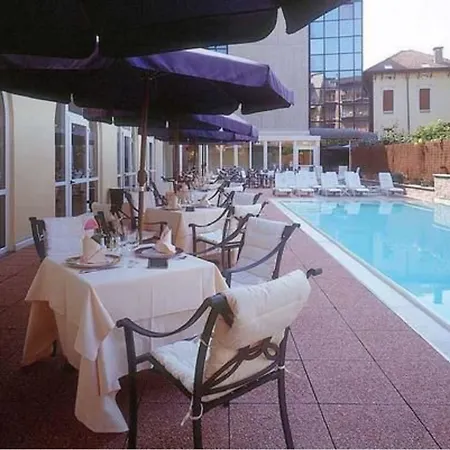 サン マルコ フィットネス プール ＆ スパ ホテル