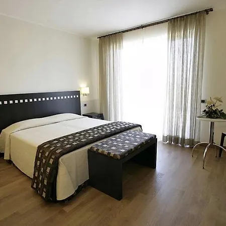 Hotell San Marco Fitness Pool & 4*